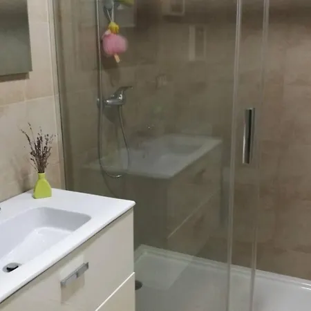 Atico Con Terraza, Garaje Bajo Peticion Y Segun Disponibilidad, Ascensor Y Vistas Catedral 加的斯