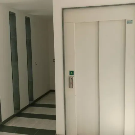 公寓 Atico Con Terraza, Garaje Bajo Peticion Y Segun Disponibilidad, Ascensor Y Vistas Catedral